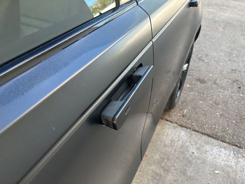 Used 2021 Land Rover Range Rover Velar S image 15