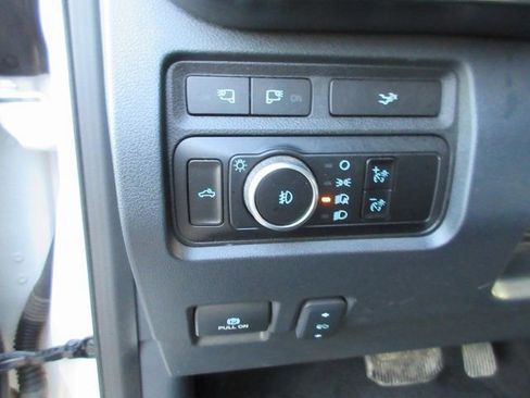 Used 2023 Ford F350 Lariat w/ Lariat Ultimate Package image 11