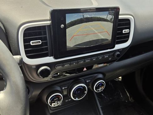 Certified 2025 Hyundai Venue Limited image 22