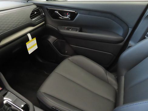 New 2025 Subaru Forester Limited image 21