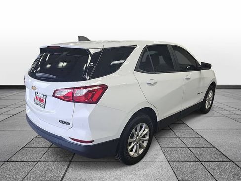 Used 2020 Chevrolet Equinox LS FWD image 5