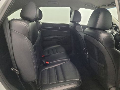 Used 2019 Kia Sorento EX AWD/4WD image 19