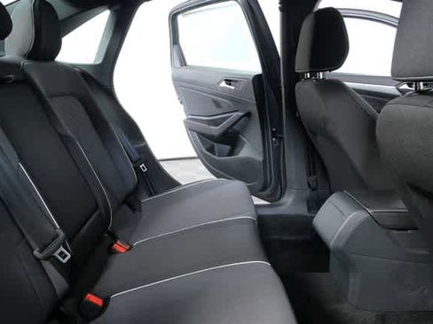 Certified 2025 Volkswagen Jetta Sport image 23