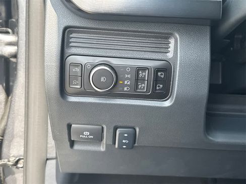 New 2025 Ford F350 Lariat w/ Lariat Ultimate Package image 32