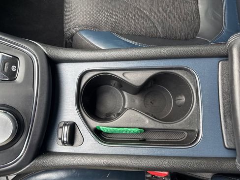 Used 2015 Chrysler 200 S w/ Comfort Group image 15