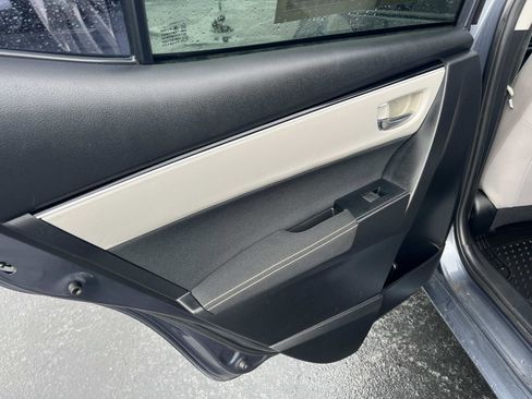 Used 2017 Toyota Corolla LE image 19