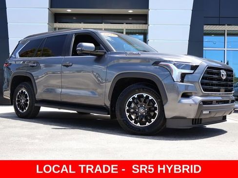 Used 2025 Toyota Sequoia SR5 w/ SR5 Premium Package AWD/4WD image 2