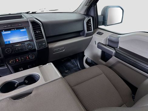 Used 2019 Ford F150 XLT w/ Equipment Group 302A Luxury AWD/4WD image 28