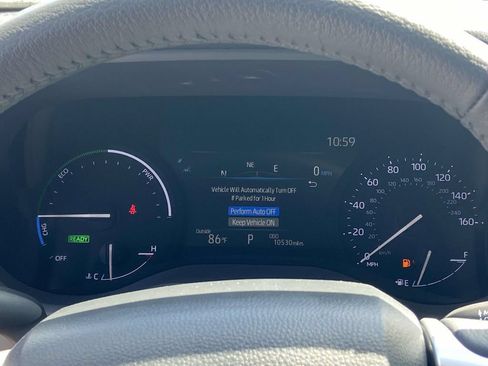 Used 2025 Toyota Sienna XLE w/ XLE Plus Package FWD image 37