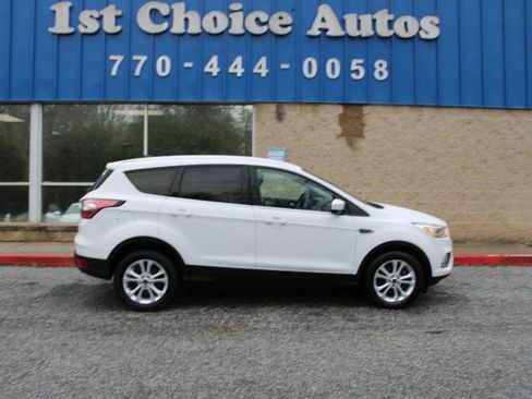Used 2018 Ford Escape SE w/ Ford Safe & Smart Package image 7