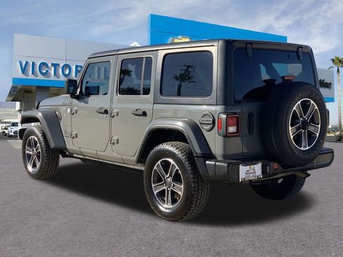 Used 2023 Jeep Wrangler Sahara image 6