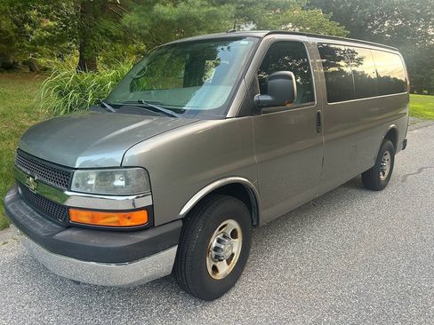 Used 2012 Chevrolet Express 2500 LT w/ LT Preferred Equipment Group RWD image 1