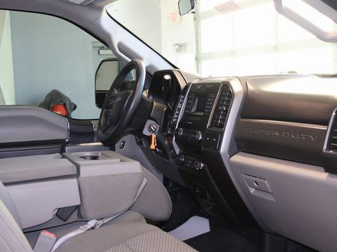 Used 2019 Ford F250 XLT image 34