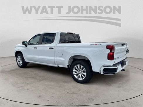 Used 2022 Chevrolet Silverado 1500 Custom AWD/4WD image 3