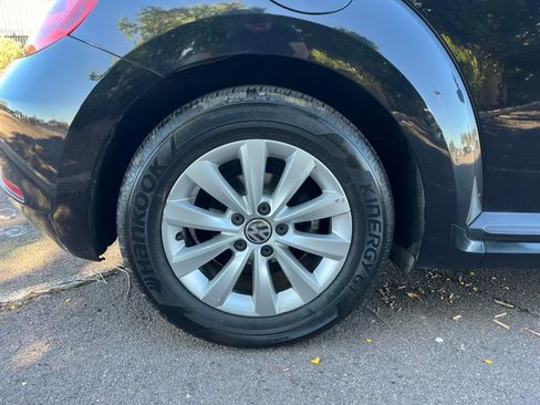 Used 2016 Volkswagen Beetle 1.8T Classic image 11