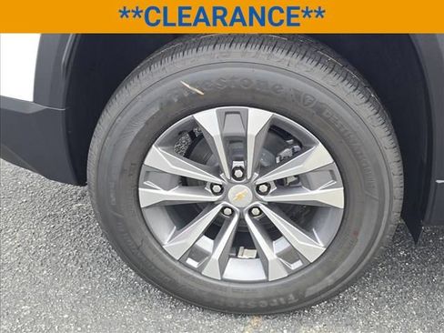 New 2026 Chevrolet Equinox LT FWD image 32