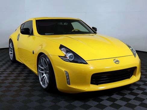 Used 2019 Nissan 370Z Coupe image 5