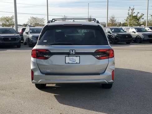 New 2026 Honda Odyssey Elite image 5