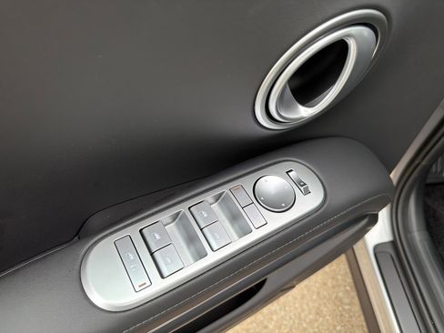 Used 2026 Hyundai Palisade SEL FWD image 13