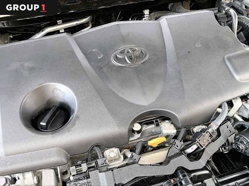 Certified 2022 Toyota Camry SE image 30