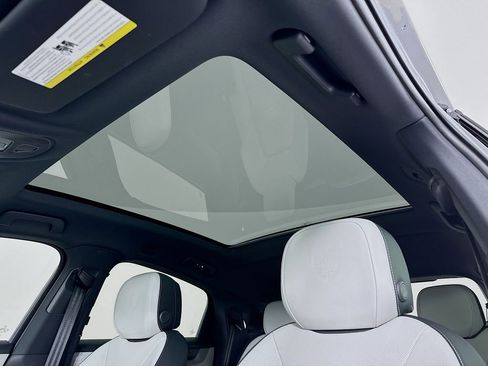 New 2026 Porsche Cayenne Coupe image 23