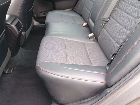 Used 2017 Toyota Camry SE image 15