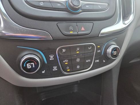 Used 2024 Chevrolet Equinox LT image 12