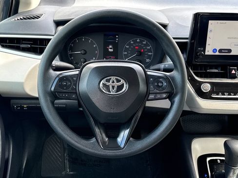 Used 2025 Toyota Corolla LE w/ Convenience Package FWD image 12