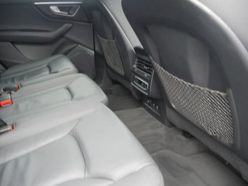 Certified 2022 Audi Q7 2.0T Premium w/ Convenience Package image 37