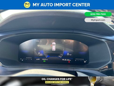 Used 2024 Volkswagen Taos SE AWD/4WD image 19