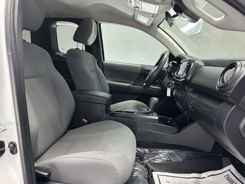 Used 2021 Toyota Tacoma SR RWD image 14