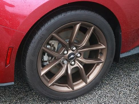 Used 2025 Ford Mustang GT Premium RWD image 8