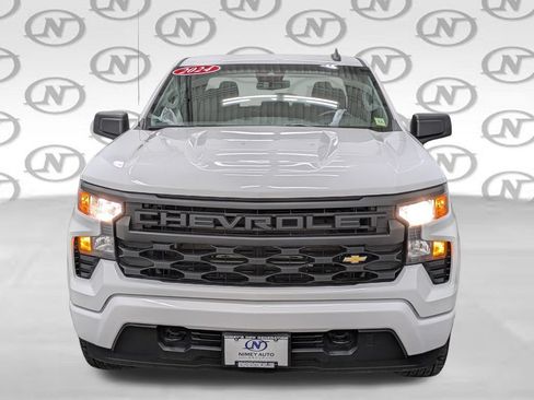 Used 2024 Chevrolet Silverado 1500 Custom AWD/4WD image 21
