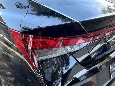 Certified 2024 Hyundai Elantra SEL FWD image 27