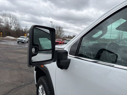 Used 2023 GMC Sierra 2500 Denali image 15