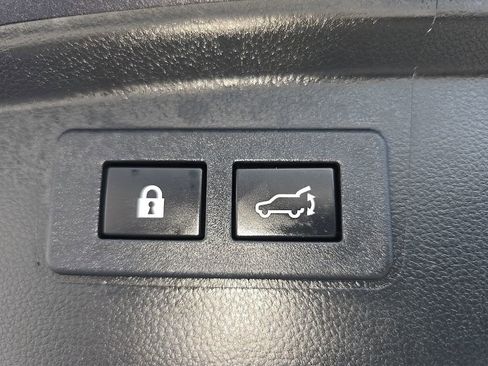 Used 2023 Subaru Outback Premium image 28