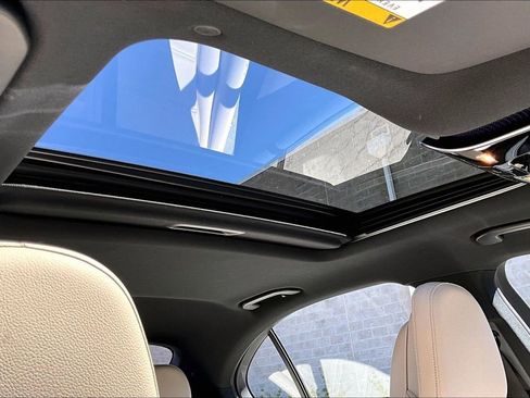 Used 2023 Mercedes-Benz C 300 4MATIC Sedan image 17