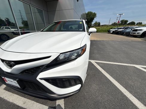 Used 2023 Toyota Camry SE FWD image 29