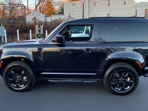 Used 2021 Land Rover Defender 90 X-Dynamic S image 4