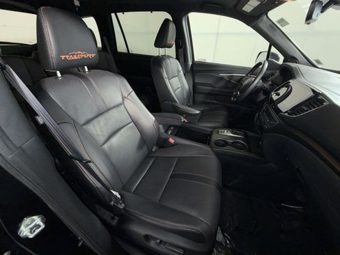 Used 2023 Honda Passport TrailSport image 27