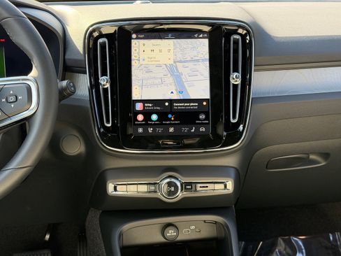 New 2026 Volvo EX40 Plus w/ Climate Package image 12