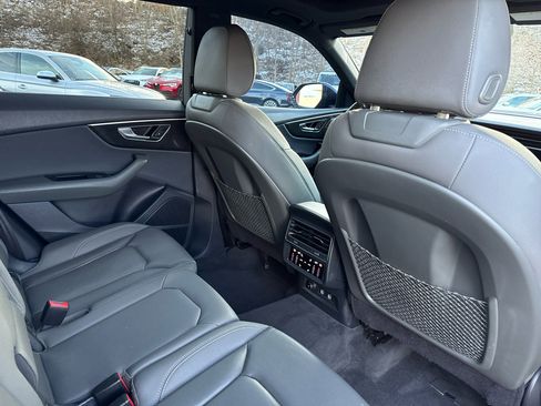 Used 2019 Audi Q8 Premium Plus w/ Premium Plus image 33