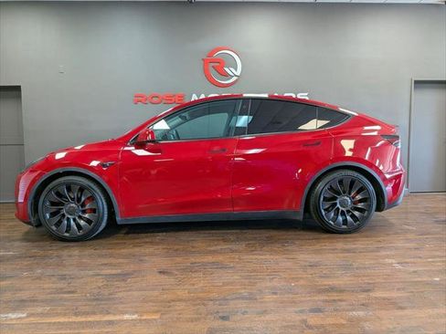 Used 2022 Tesla Model Y Performance image 2
