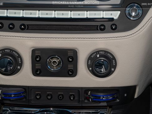 Used 2014 Rolls-Royce Ghost V- Specification image 32