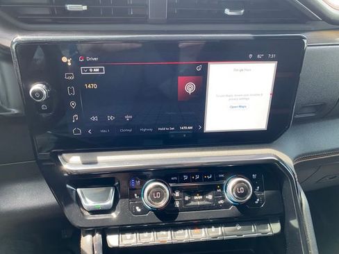 Used 2024 GMC Sierra 2500 AT4 w/ AT4 Premium Plus Package AWD/4WD image 16