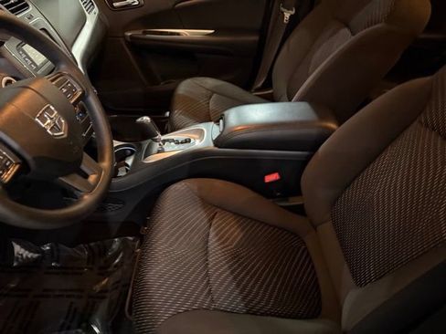 Used 2018 Dodge Journey SE w/ Blacktop Package FWD image 24