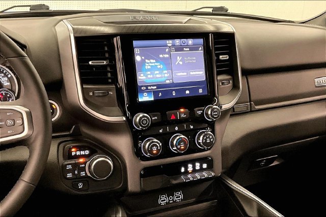 Used 2025 RAM 1500 Big Horn AWD/4WD image 7