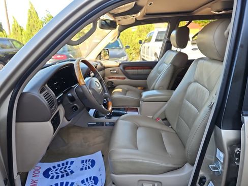 Used 2001 Lexus LX 470 4WD image 9