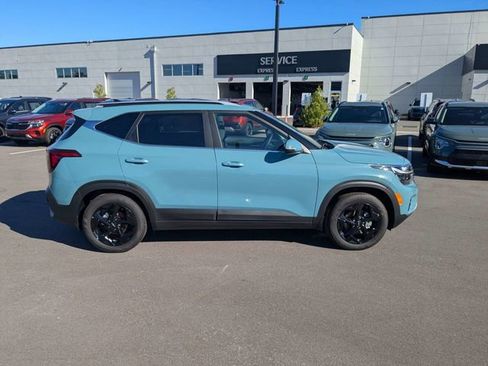 New 2026 Kia Seltos EX w/ EX Sunroof Package image 2