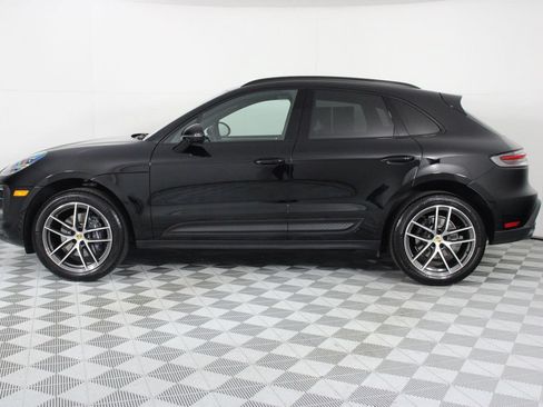 Certified 2026 Porsche Macan AWD/4WD image 2